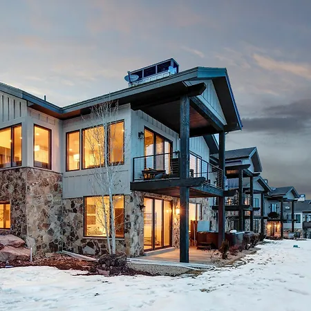 Abode On Frostwood Appartement